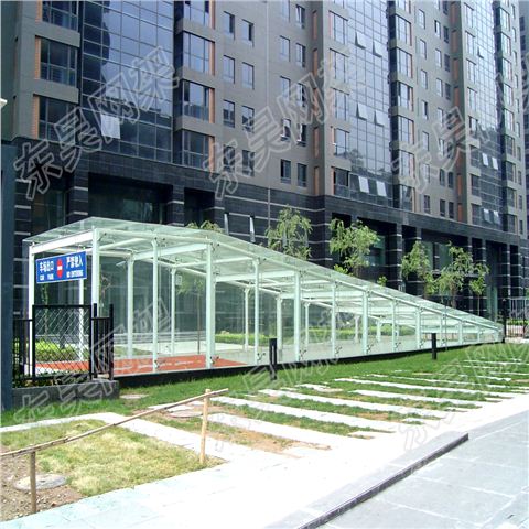 廣場(chǎng)地下車庫(kù)入口玻璃雨棚