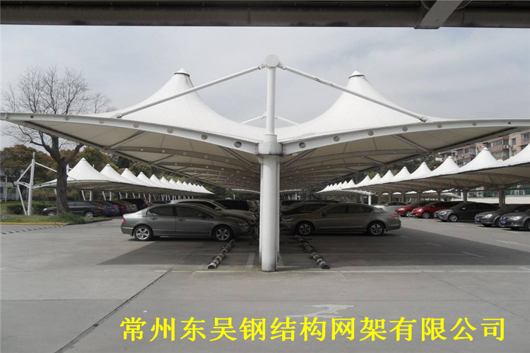 中型二手車(chē)市場(chǎng)膜結(jié)構(gòu)車(chē)棚