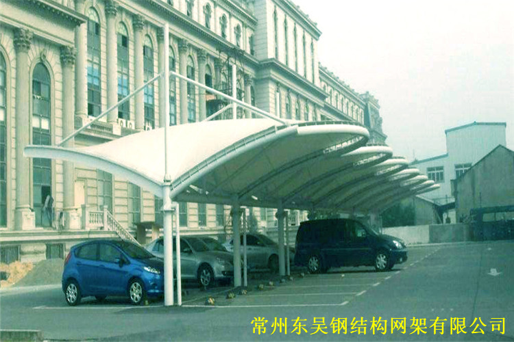 銀行行政大樓膜結構車棚